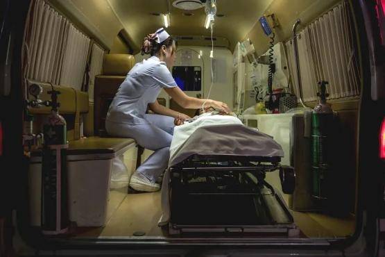 生活|“40岁失业后，我的乳腺癌复发了”