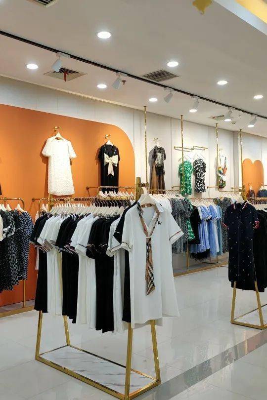 如何开好服装小店 51d91d3779ac4611b5e7cd4d98e011a2.jpeg