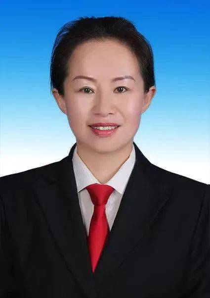 阿左旗卫生健康系统身边典型——陈丽英