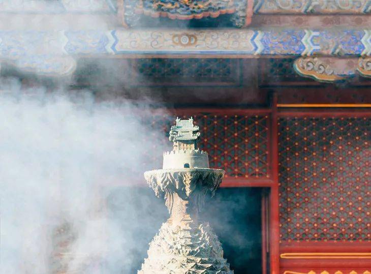 论玩香 大牌香水都输给了601岁的紫禁城 东方