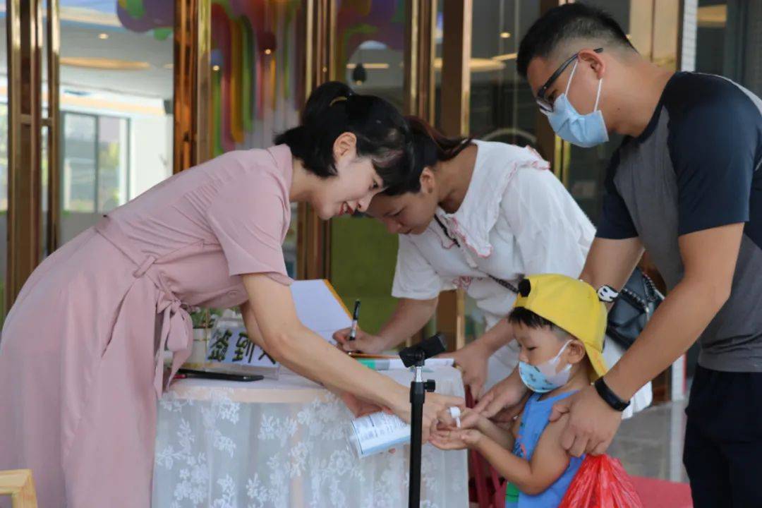 活动|玩嗨了！大朋友小朋友欢聚在肇庆这所幼儿园！