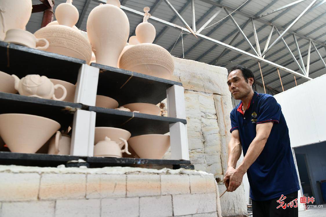 kiln|Ceramic products featuring Chu culture elements welcome by markets at home and abroad