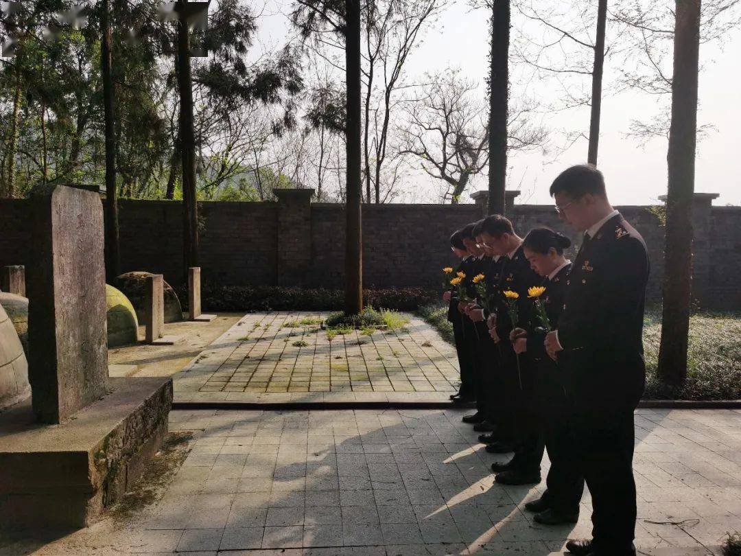 湖州初级中学附属小学农村部主任郎玉麟在中共上海青浦县委书记王文林