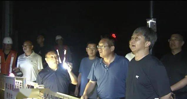 民生三河市委副书记代市长伦绍金对燕郊高新区防汛工作进行督导检查