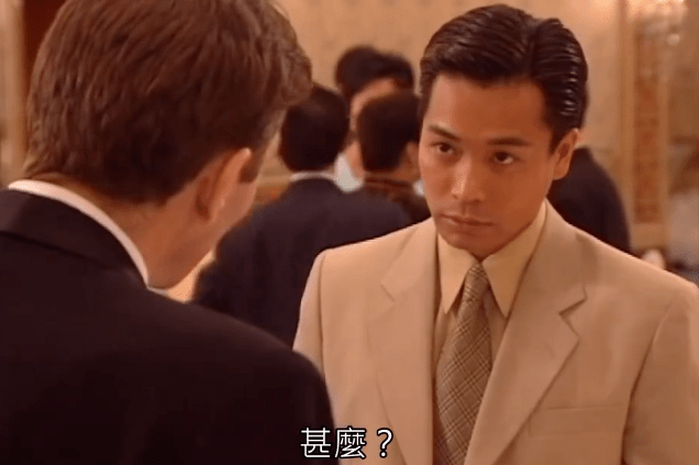 刚出场时平平无奇,在几个锋芒的男主角身边,像个温顺的小喽啰,就像大