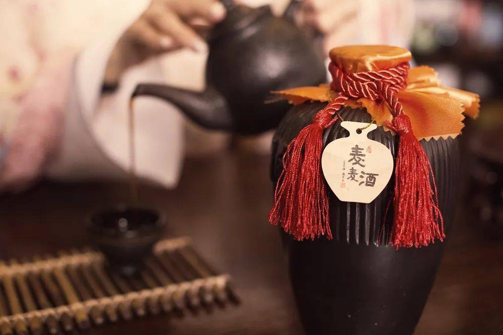 郑家园麦麦酒始创于清嘉庆六年,至今已有两百余年的历史.