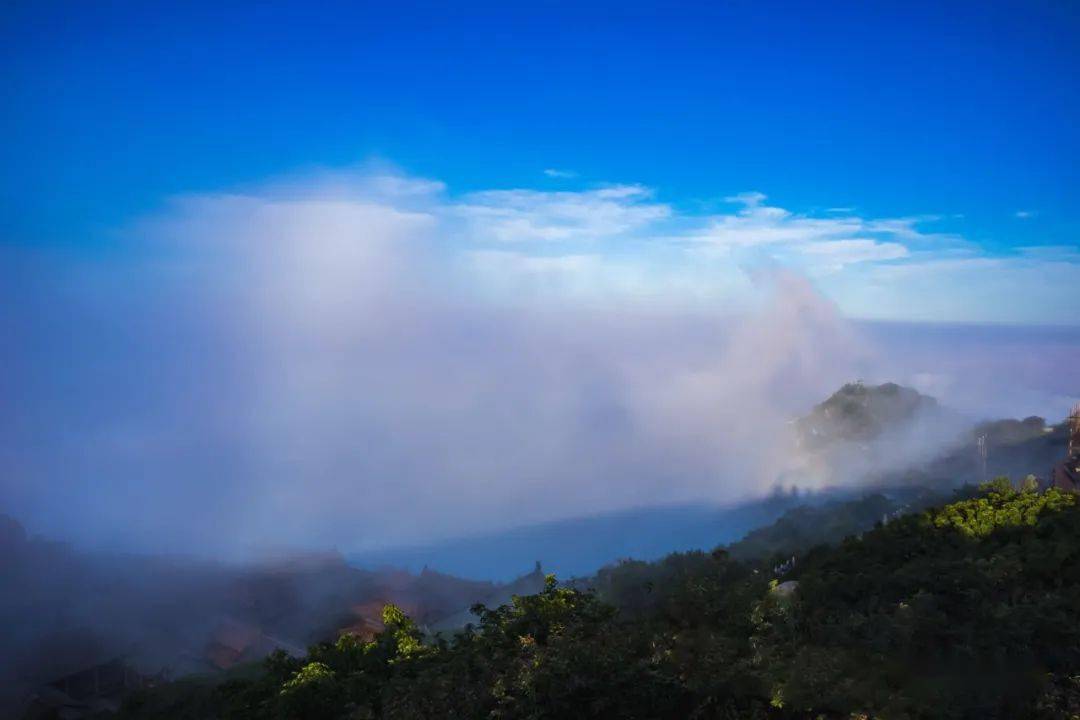 渺渺青峦 空灵仙境