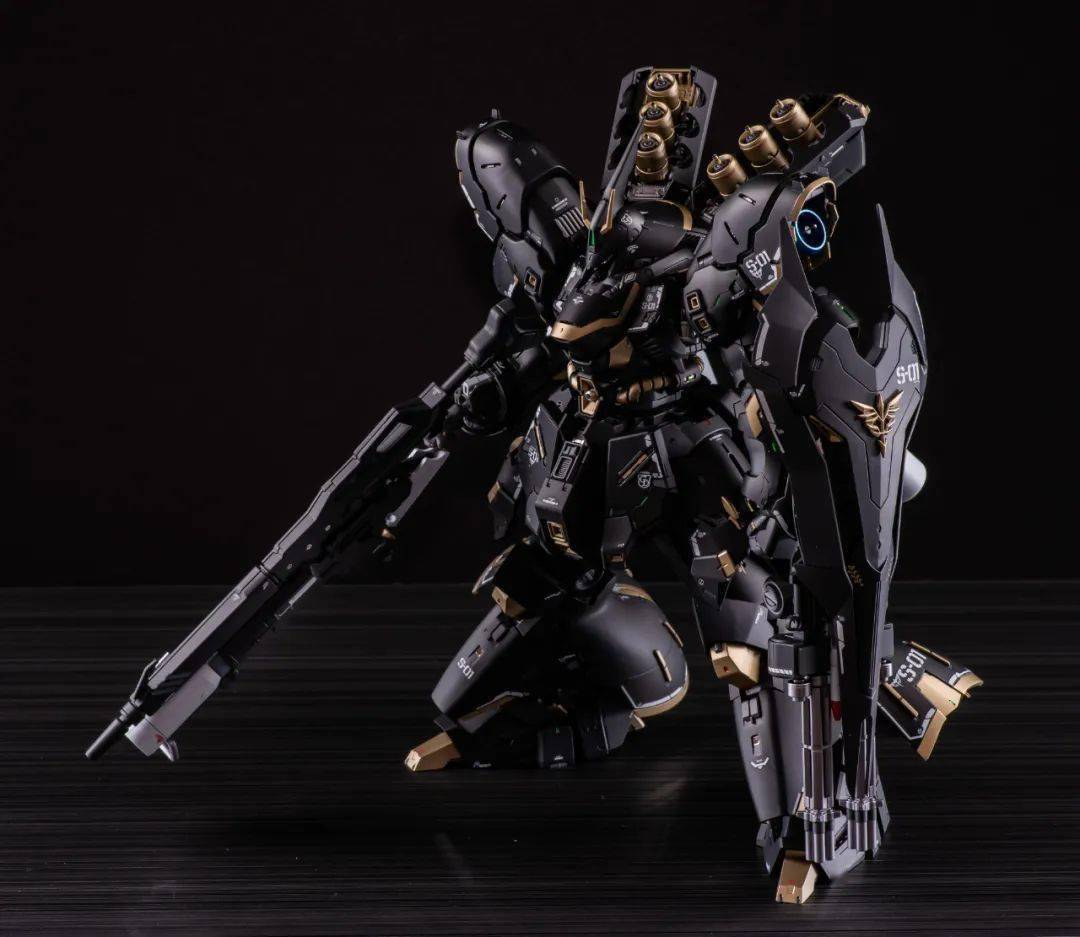 rg沙扎比细节改造搭配帅气黑金涂装