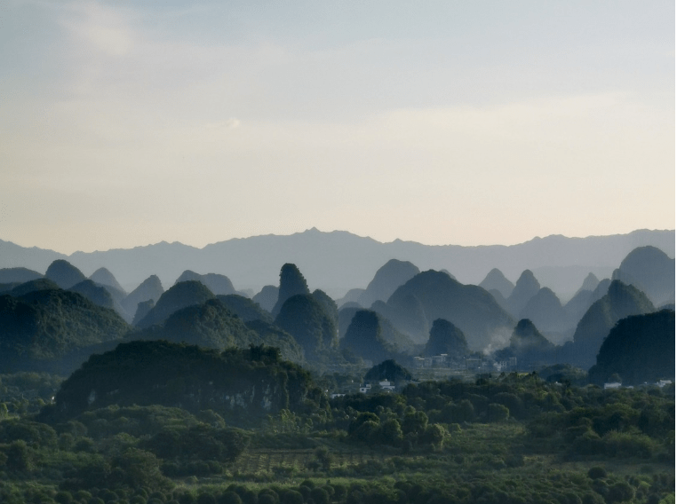 中国最美峰林奇观—阳朔葡萄峰林