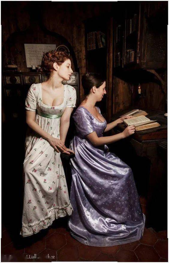 欧洲|200多年了,简·奥斯汀最爱的美裙依旧经典!胸以下全是腿靠它了