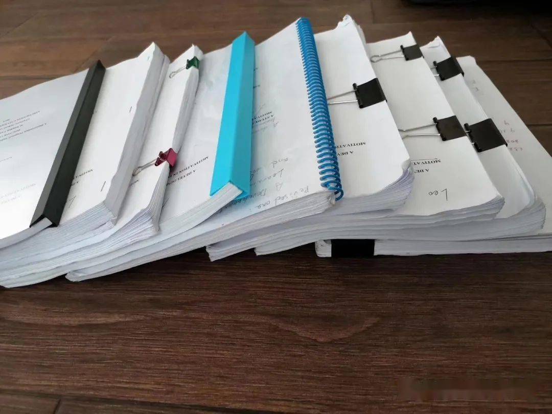 今年5月,三位教师圆满完成了学位要求的课程学分,顺利完成毕业答辩并