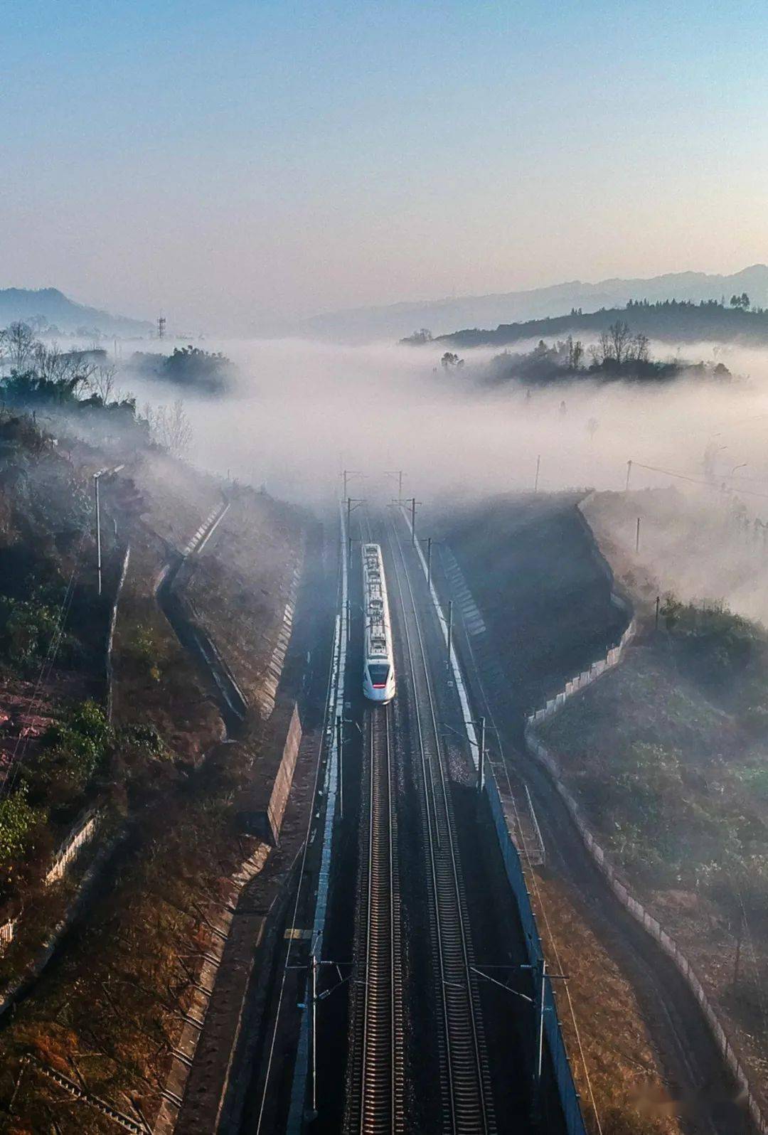 成都雅安铁路图片