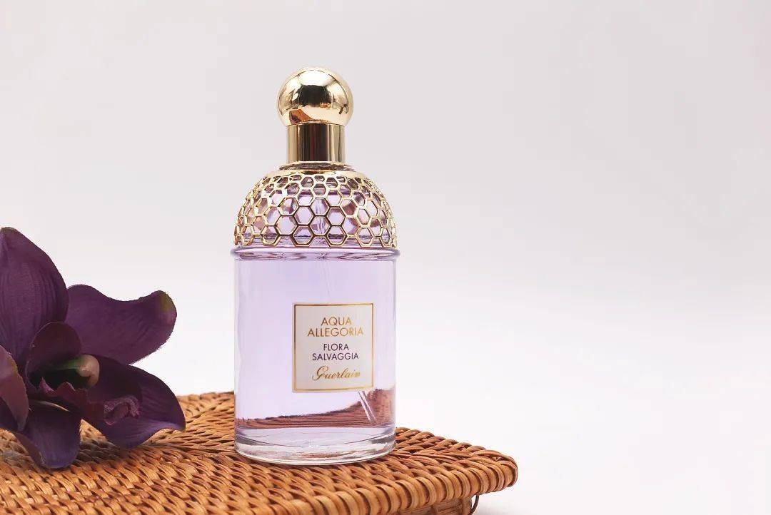 手指|开箱 | 今天就让你们知道三十多度的手指能开出多高分的箱