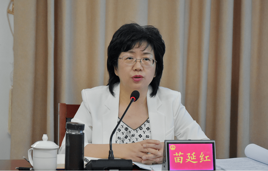 强化政治责任担当努力实现五个明显目标苗延红赴东方市司法局调研督导