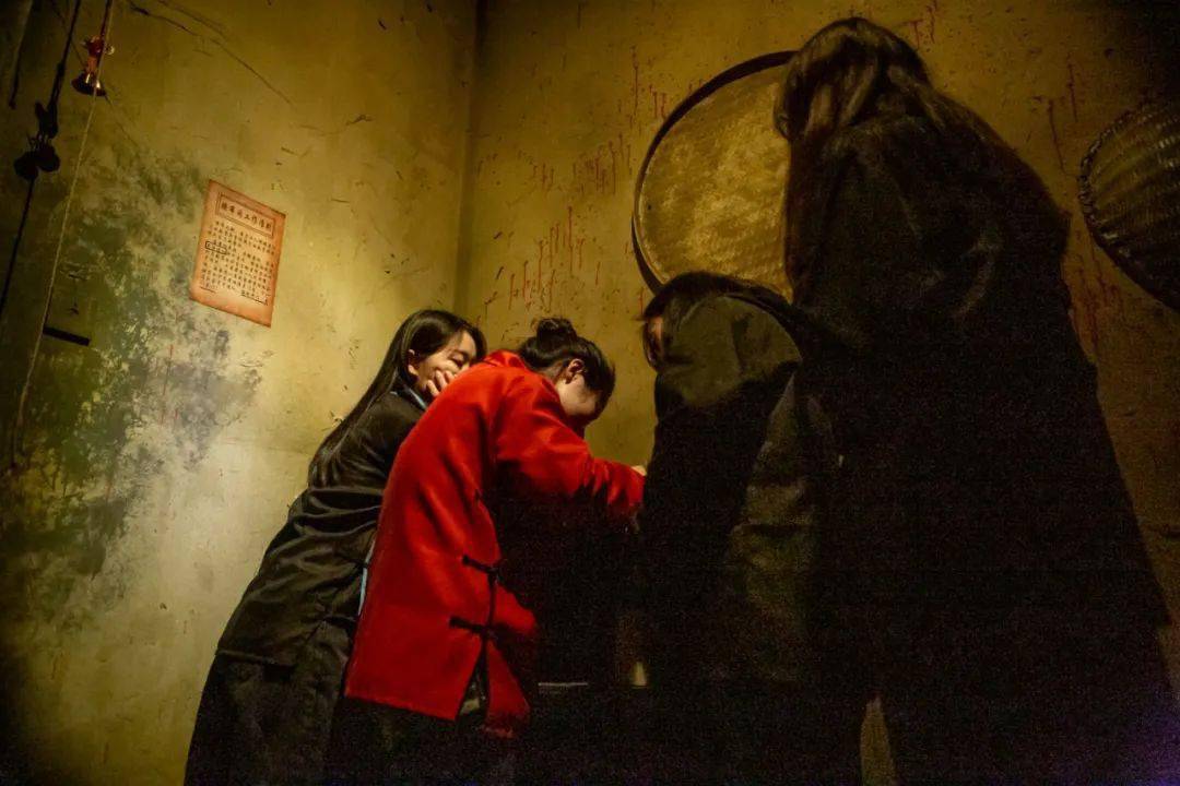 瞬间吓破胆z先生超级密室天下城店开业啦惊魂主题劲爆来袭不服来战