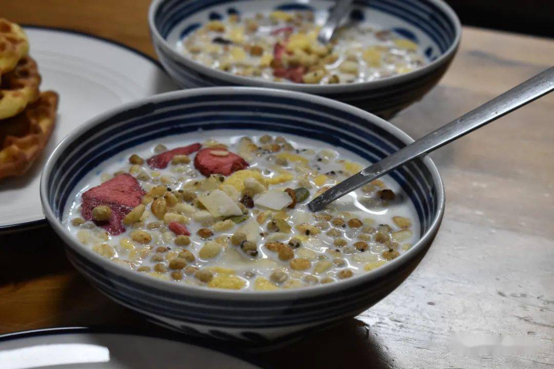 面包|广东70后夫妻的快手早餐，满满一桌丰盛又味美，吃得心满意足