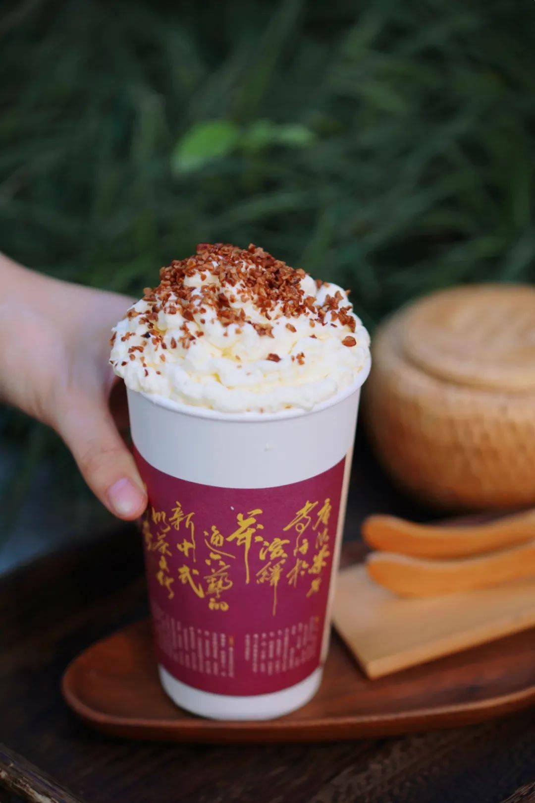 木梨馥,碧凝霜雪,碧桃妆,玉簪春.