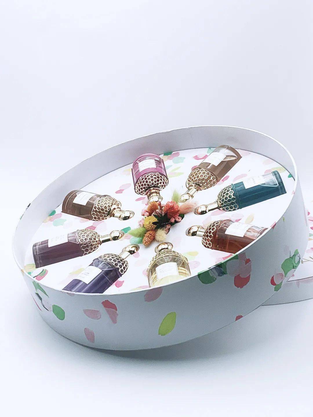 手指|开箱 | 今天就让你们知道三十多度的手指能开出多高分的箱