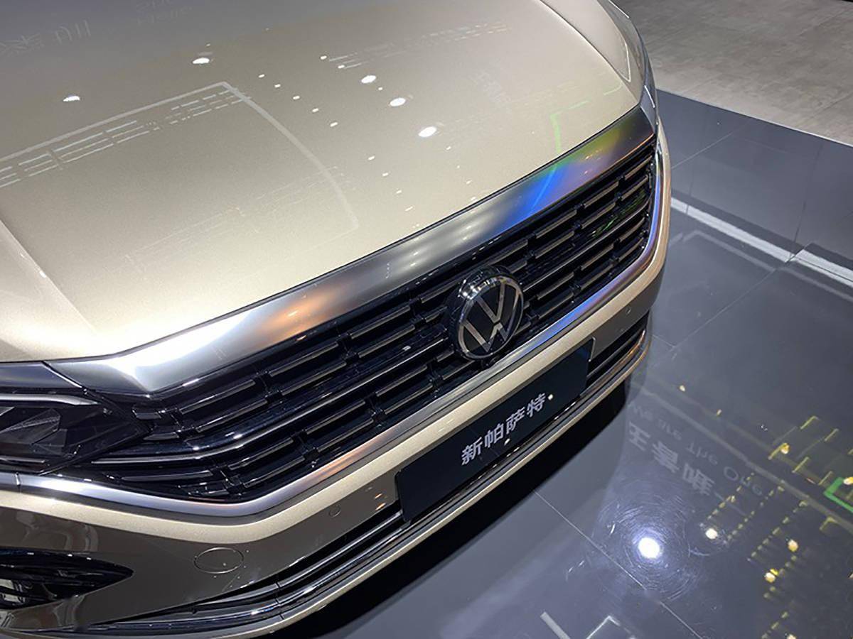 配贯穿尾灯大众新帕萨特亮相2021粤港澳车展