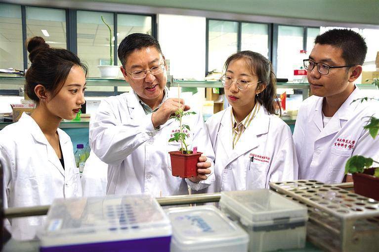 西北师范大学2017级生物科学4班班主任吴旺泽:做实实在在对学生有用的