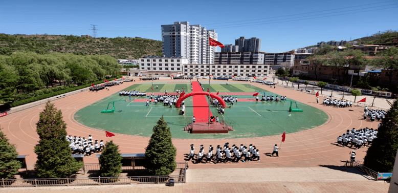 古交三中,一所亮点频闪的学校