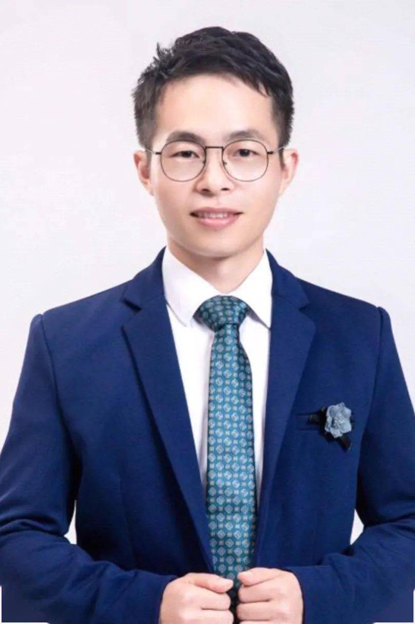 teacher章坤style3d建模培训导师,多家时尚企业建模培训指导讲师.