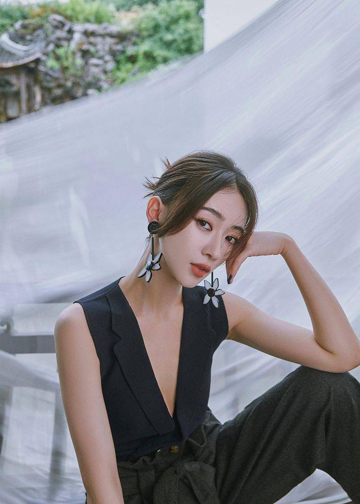 时间|就爱娘man风!穿西装马甲又美又飒超性感