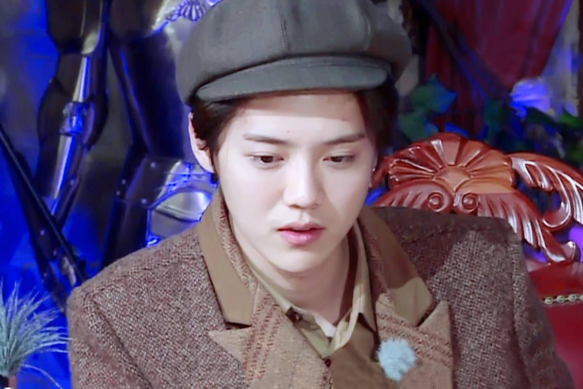 考古鹿晗在跑男的民国风造型这是家族里最受宠最可爱的少爷