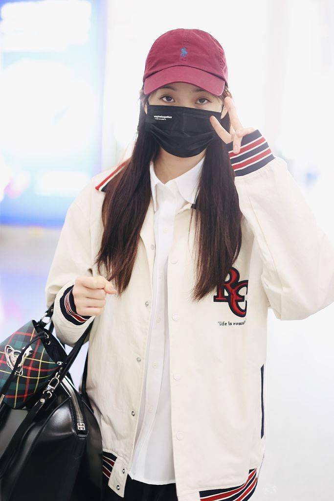 Emily|get欧阳娜娜同款小红帽 做运动休闲时髦精