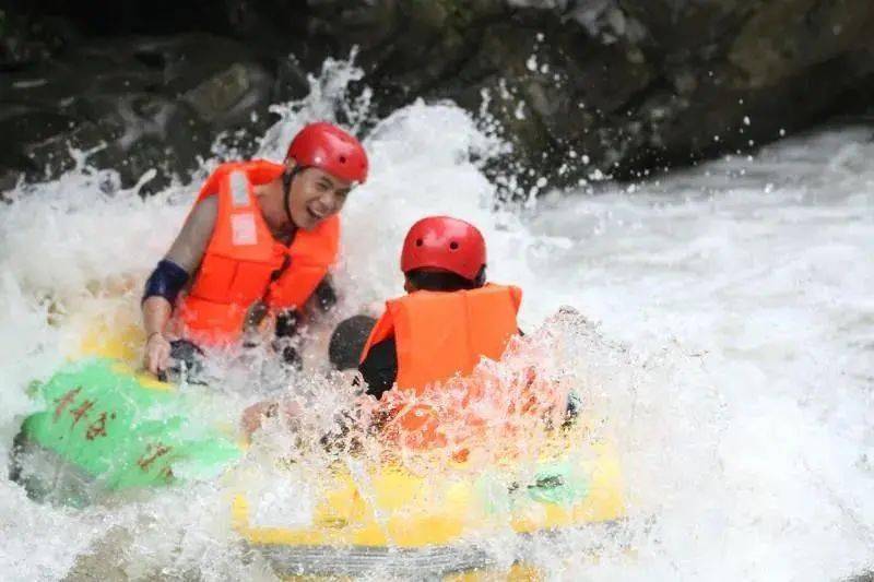 图/ 逛贵港贵港的青牛谷就在家门口,从城中开车只需要20分钟,距离