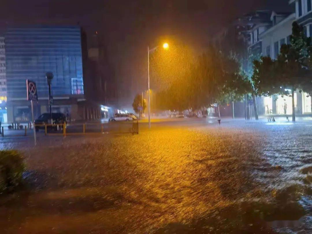 速看【长垣】凌晨2点,暴雨中的他们