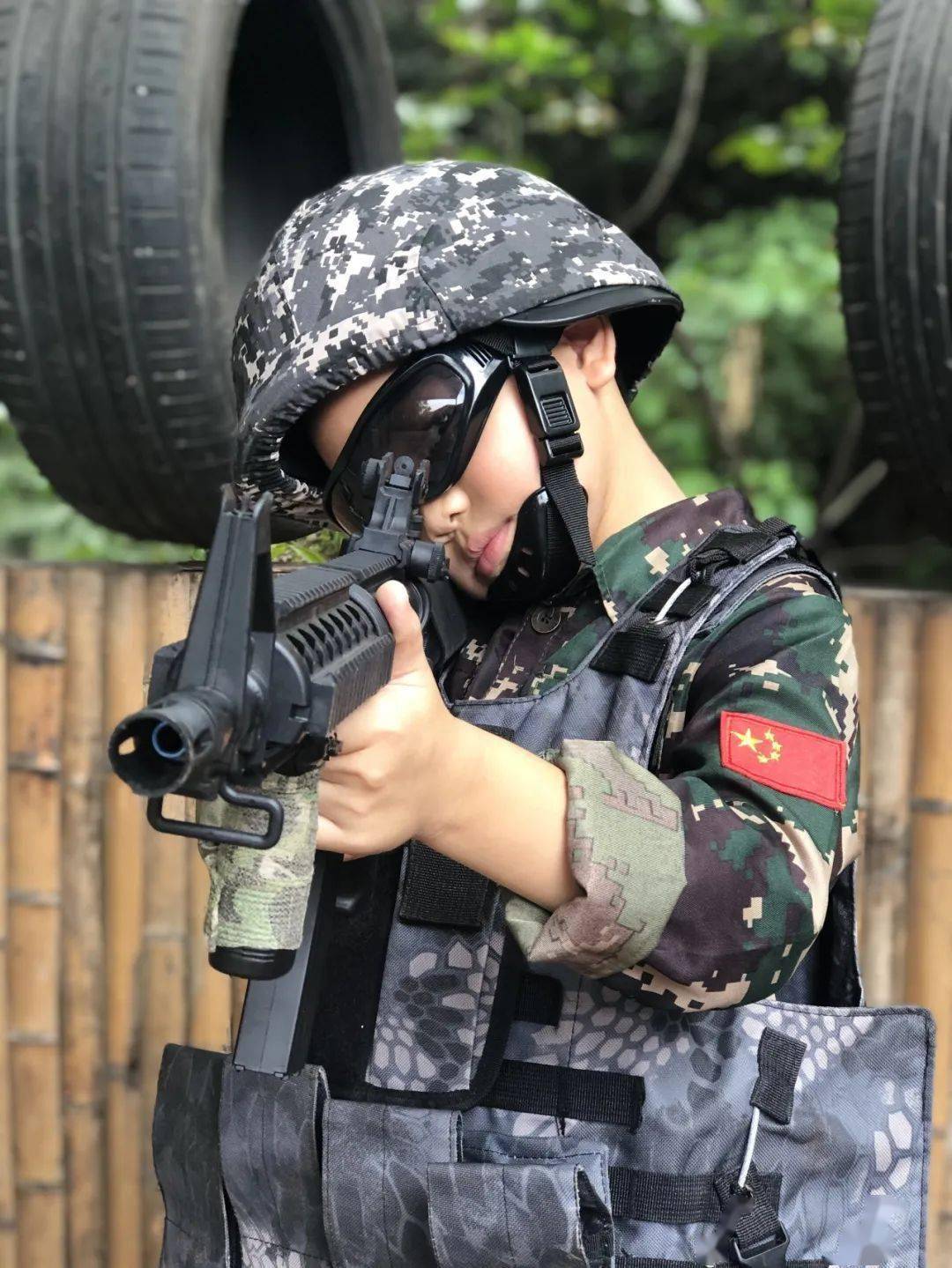 家长解放啦创艺小小特种兵训练营开营了