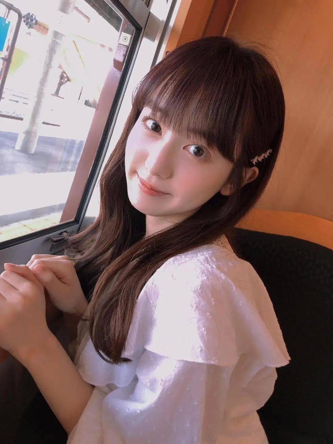 谁稀罕做乖乖女啊 心狠手辣的 疯批美人 谁能不爱 校服