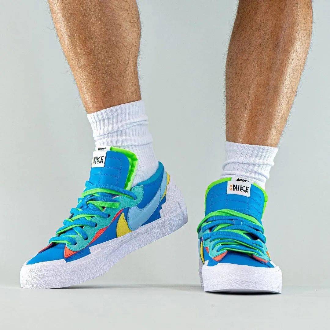 鞋舌|发售倒计时！sacai x KAWS x Nike 上脚新图曝光！