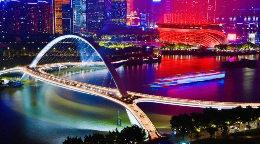 浪漫七夕一路有你丨8月14日晚珠江光影夜徒阅尽江岸繁华