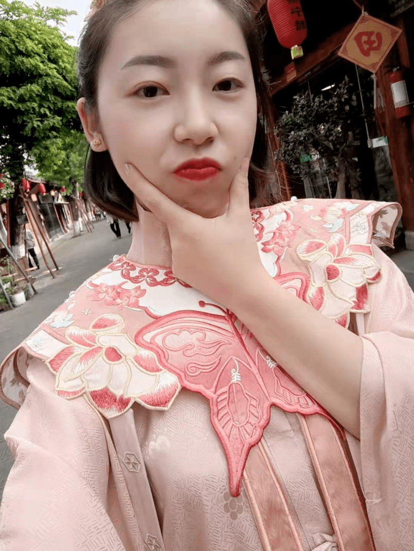 【微相亲】威远24岁未婚小姐姐,可爱开朗,期待遇见阳光向上的你!