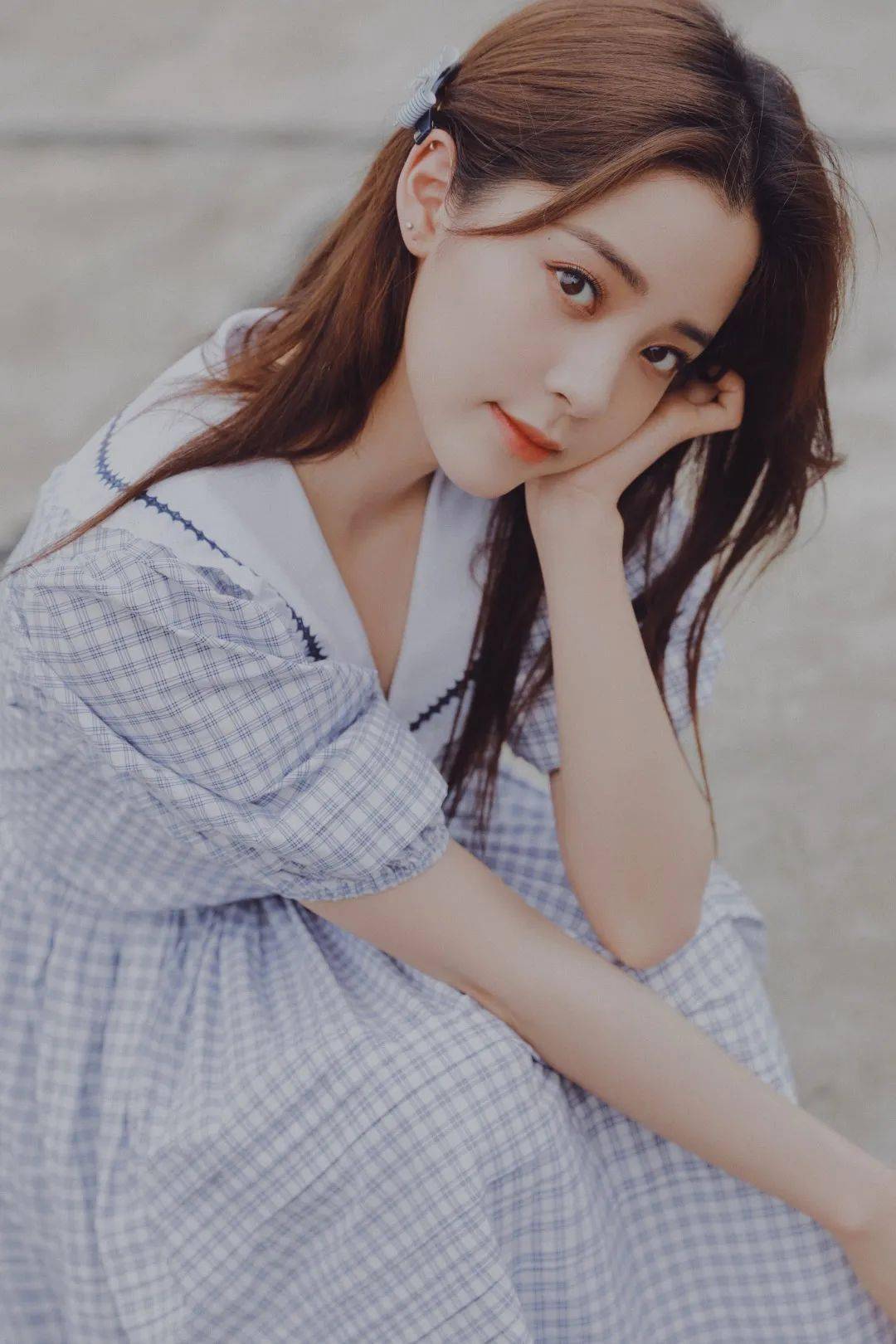 全网|杨超越这条火遍全网的JK制服裙，好看到我词穷！