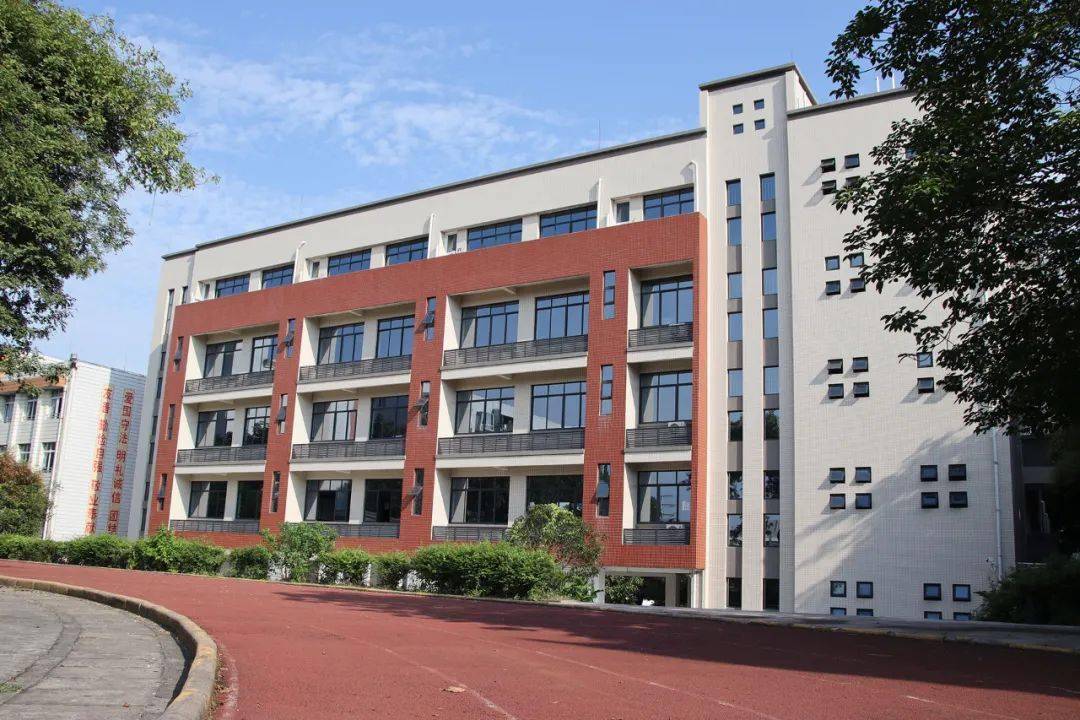 家门口的好学校 ‖ 初中篇——隆昌市第二初级中学