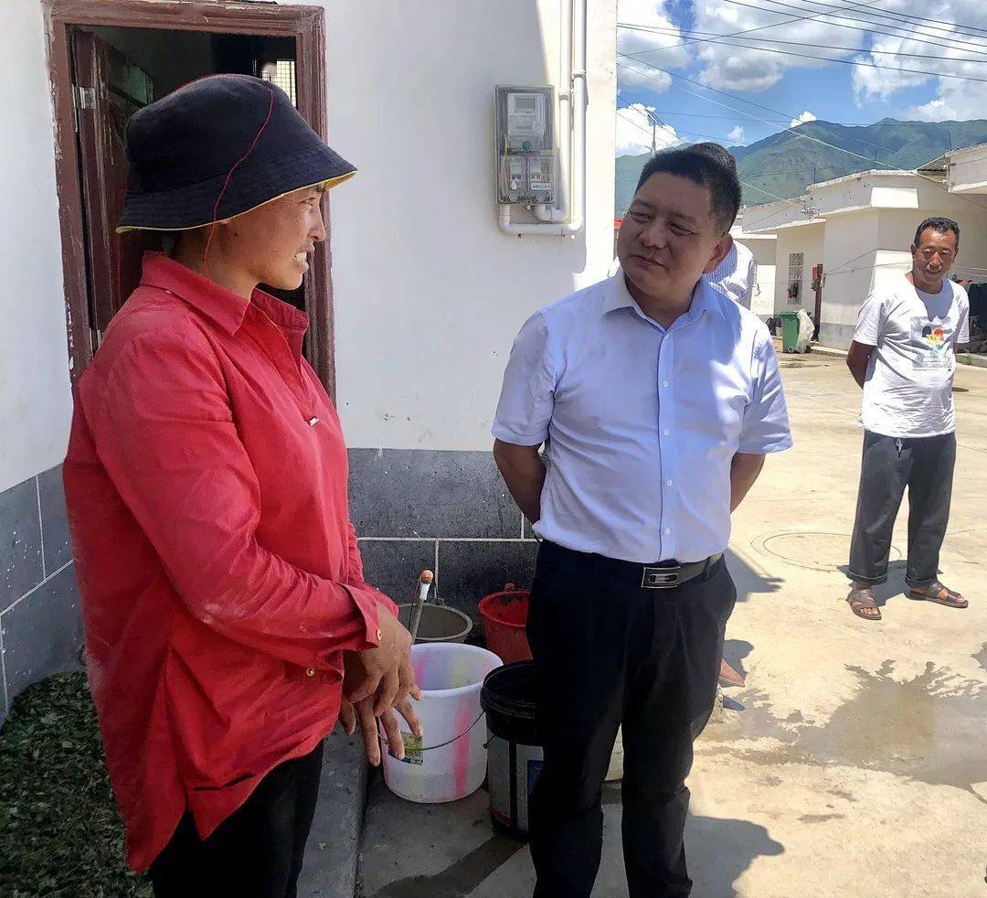 陈路督导调研时强调将安置点打造成巩固拓展脱贫成果接续乡村振兴的