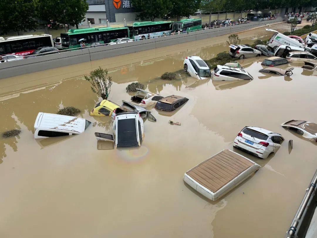 郑州洪水照片图片