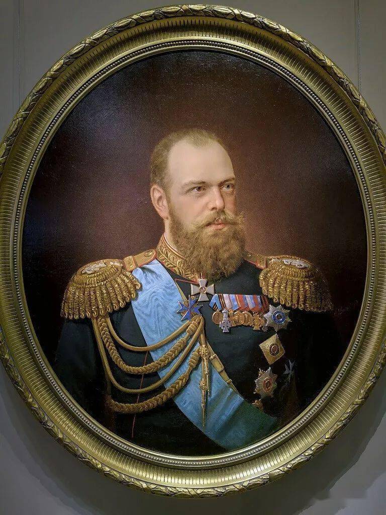 亚历山德罗维奇皇储绣像 1883年亚历山大二世的加冕服装彼得一世像