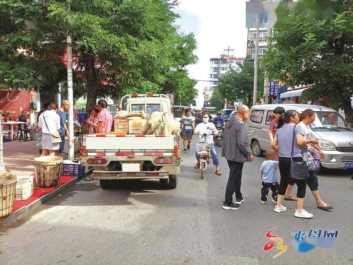 烟台民意通芝罘区桃花街占道经营该好好整顿了