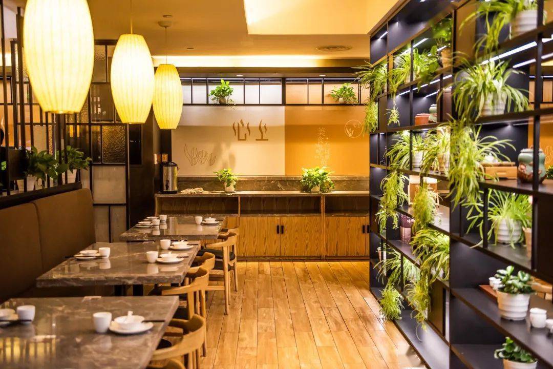 心上陆家嘴金茂大厦黄金点位的餐厅在这里与美食怡景相遇128元抢门市