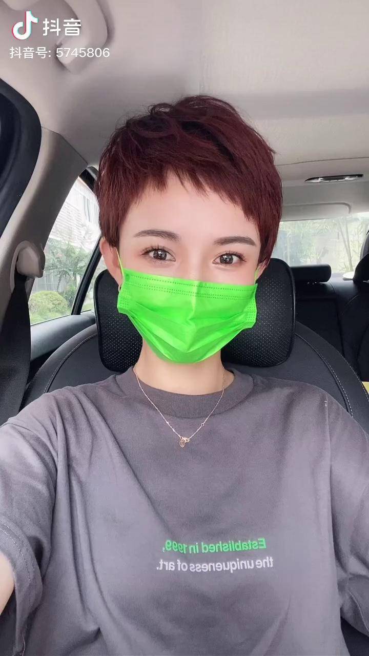 get王俊凯同izuueyyds短发记得戴口罩女生帅起来没男生什么事