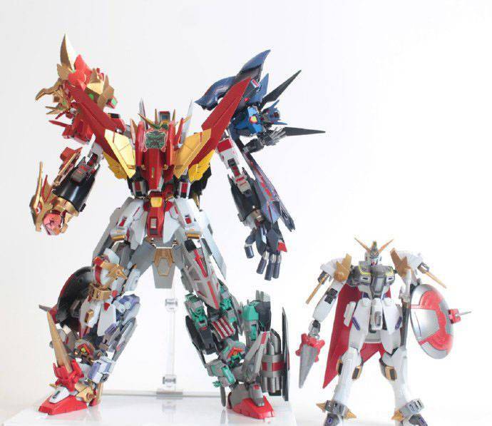 六神合体可合体核心高达模型