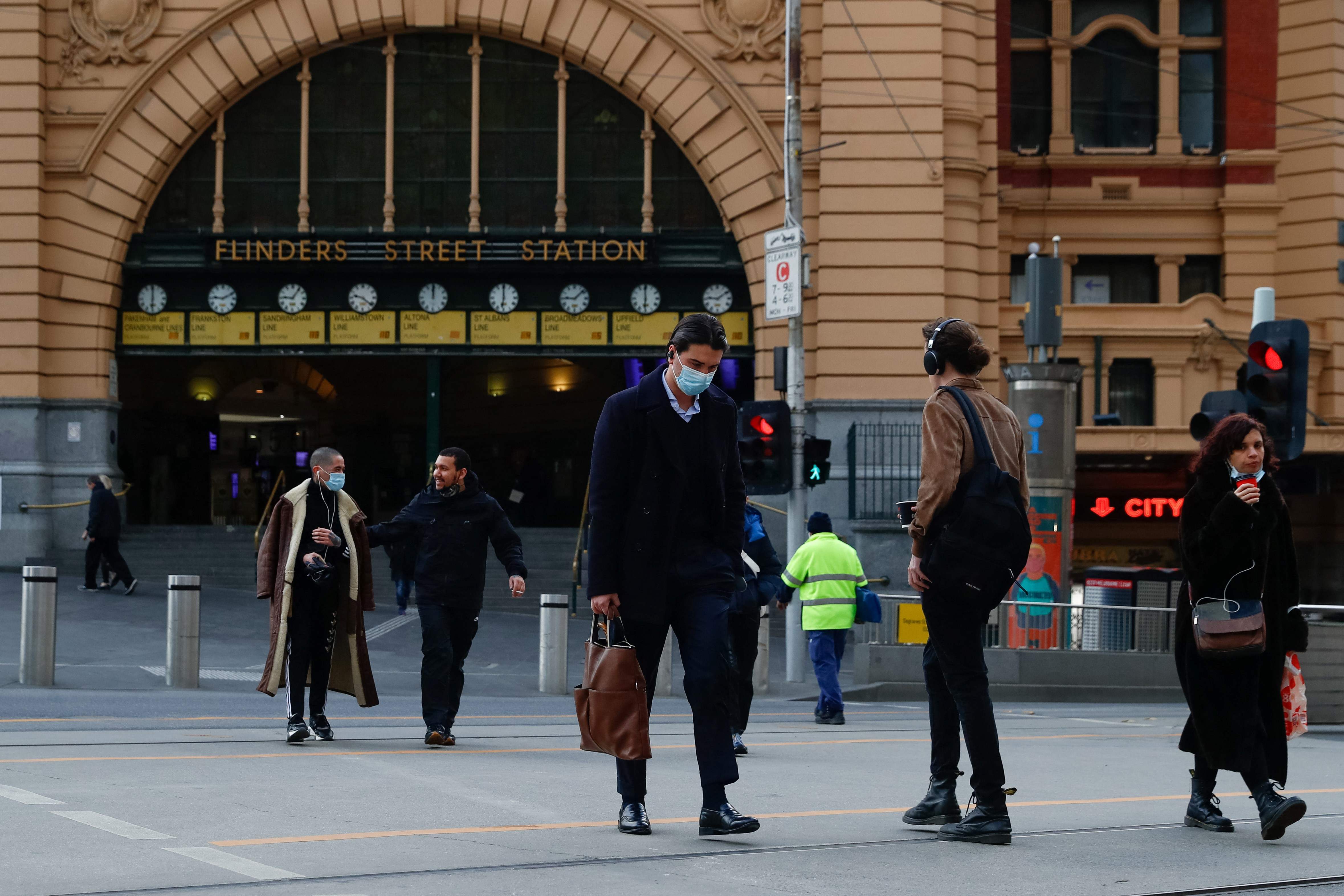 澳大利亚悉尼再度延长封城两州放宽限制措施
