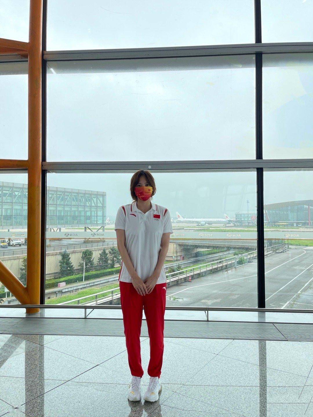 中国女子水球队取得首胜!队长熊敦瀚因颜值出圈,衣品风格百变