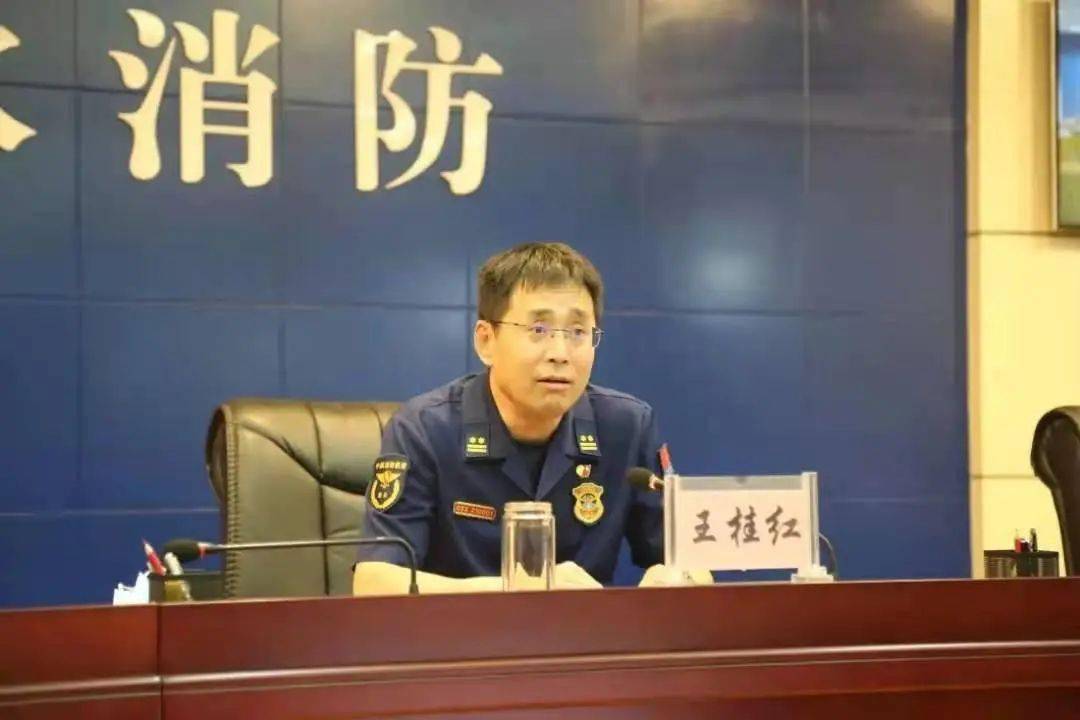 7月13日,衡水支队政治委员王桂红为全体指战员讲授《回顾光辉历程