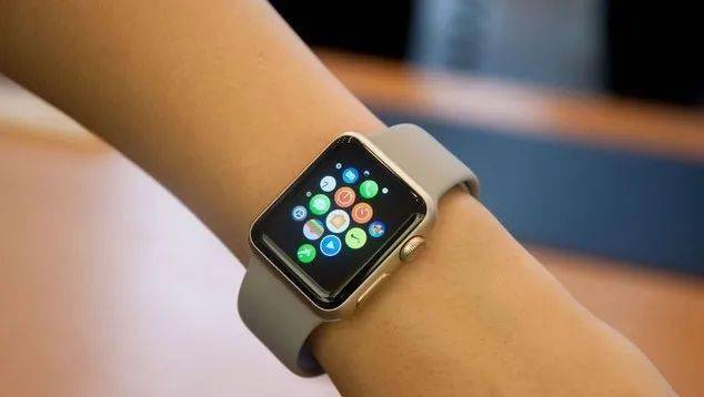 applewatch上線微信支付功能不用帶手機了