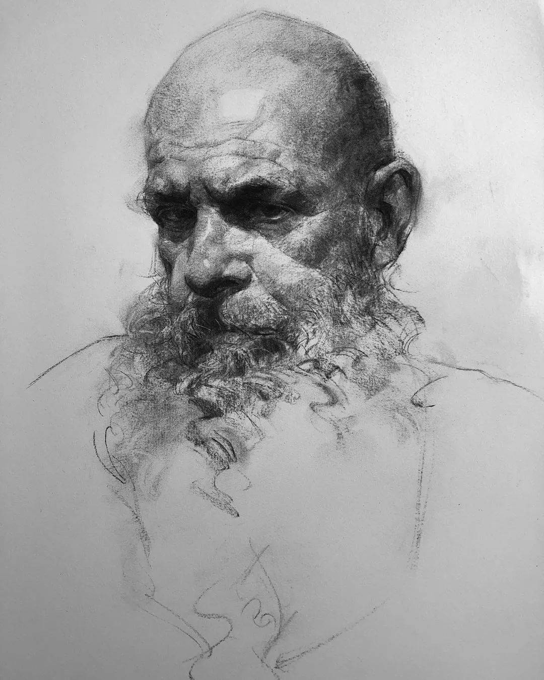 旧金山艺术大学教授的炭笔素描画得太精彩了